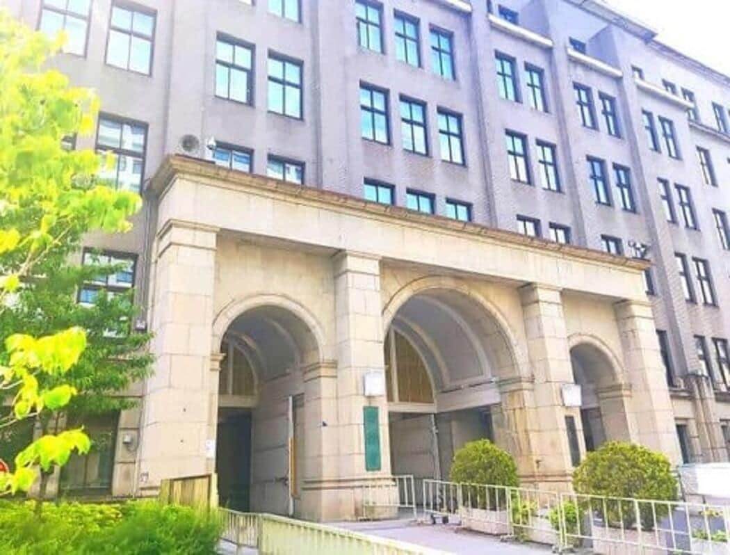 大学教員同士の結婚が招いた悲劇「夫婦共稼ぎはご遠慮」—宮崎県の大学で起きた不当雇い止めの真相